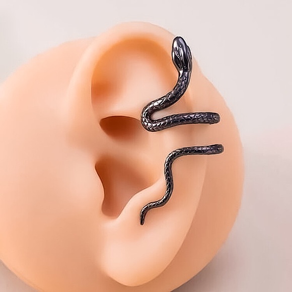🔵𝟲𝟱%𝗢𝗙𝗙 𝗯𝘂𝗻𝗱𝗹𝗲𝘀 𝟯+🔵 NEW Gun Color Snake Ear Cuff Earring - Picture 5 of 11